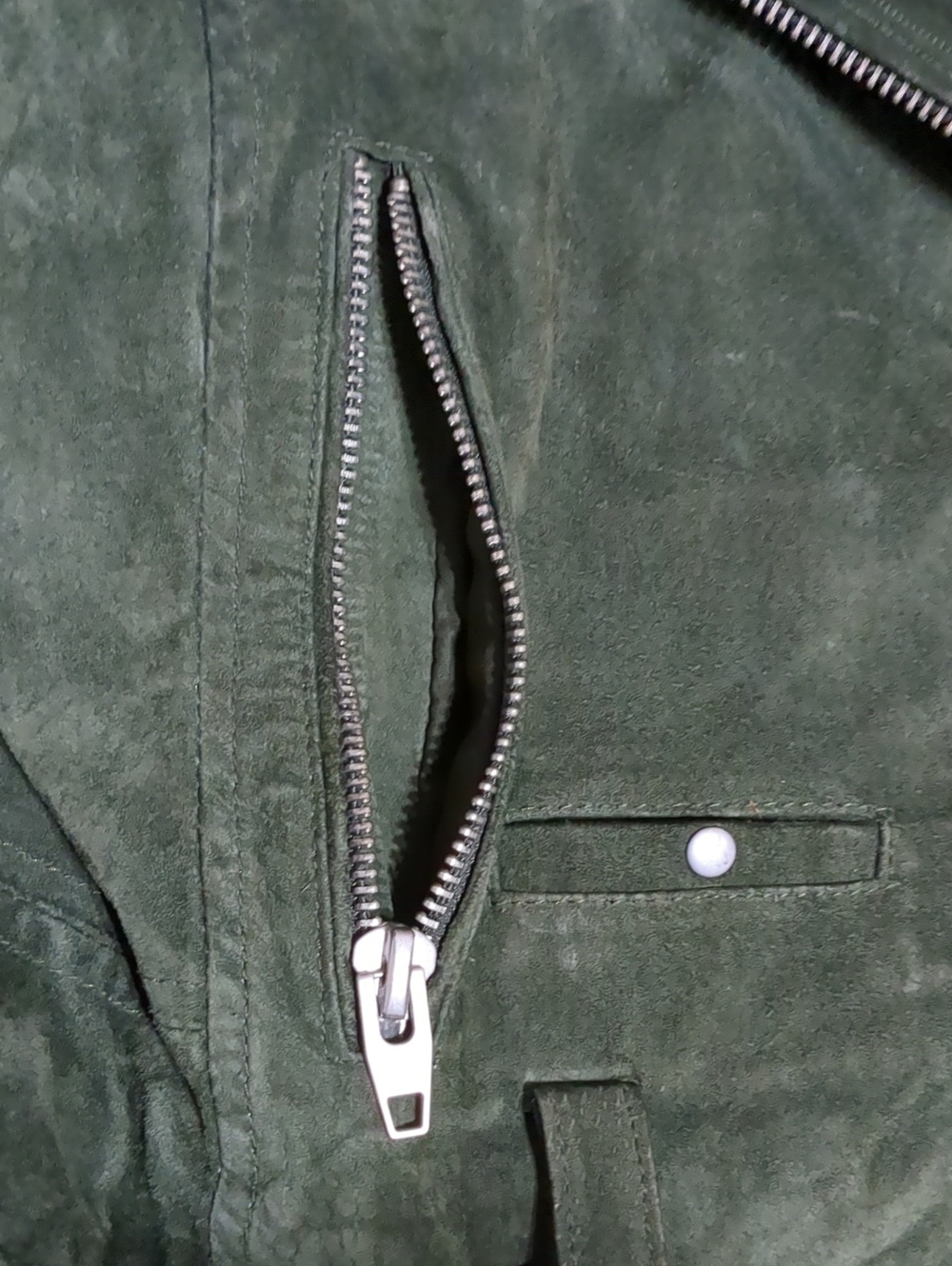 BLANKNYC Women’s Luxury Cropped Herb Suede Jacket Size Medium - Picture 15 of 15